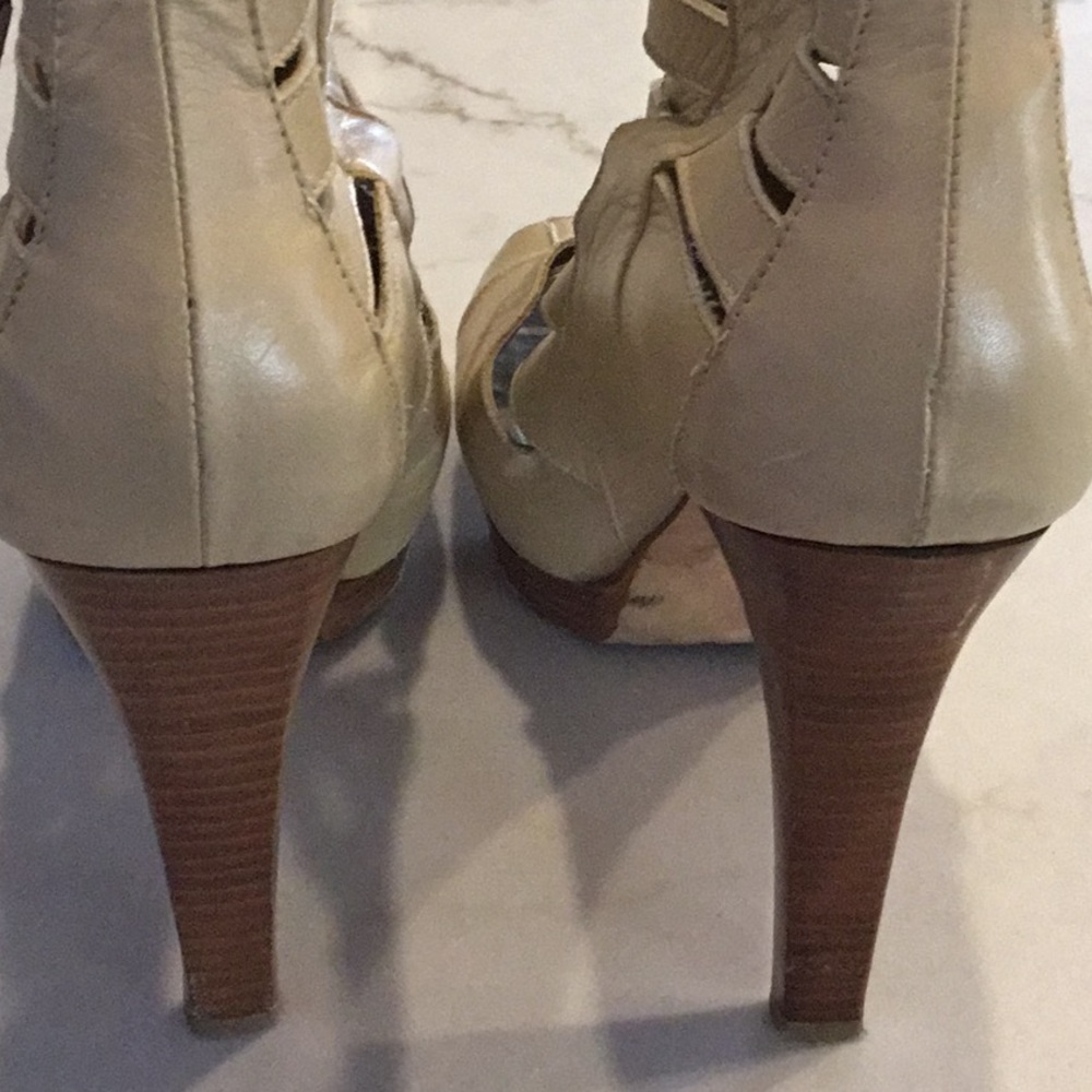 Stuart Weitzman Booties - Picture 6 of 9